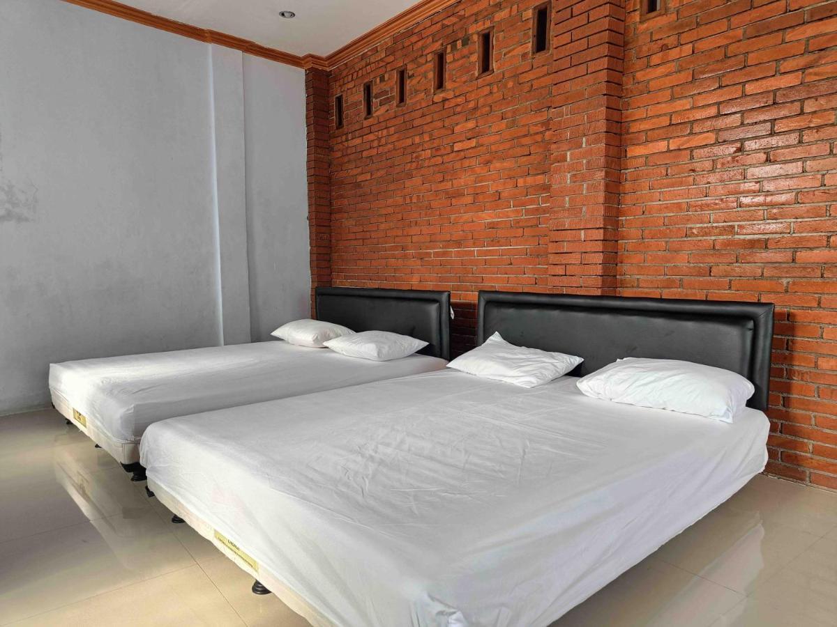 Jogo Segoro Homestay Mitra Reddoorz Near Pantai Sundak Gunungkidul Ngandong Zewnętrze zdjęcie